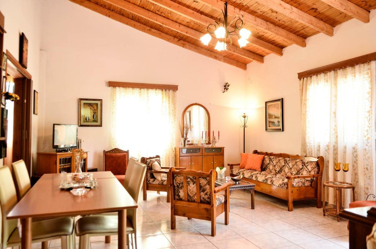 Doloi Garden House *