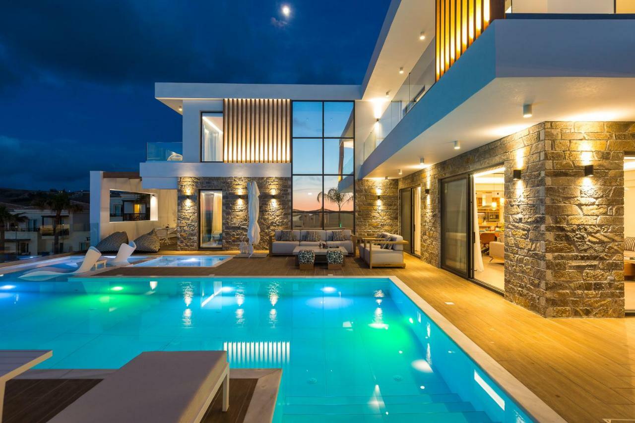 Wave Villa, Front Retreat, By Thinkvilla Villa