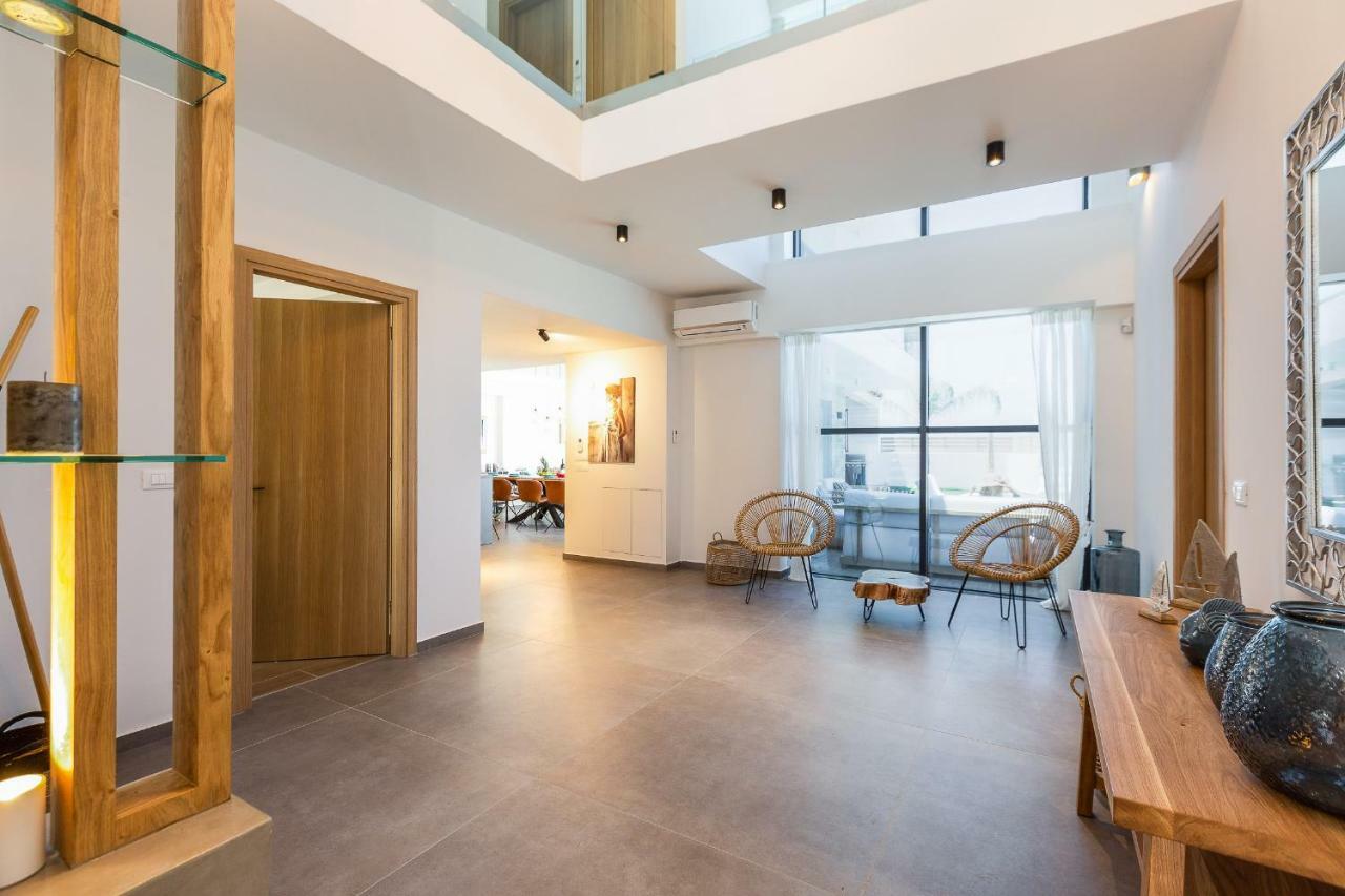 Wave Villa, Front Retreat, By Thinkvilla Villa Panormos (Crete)