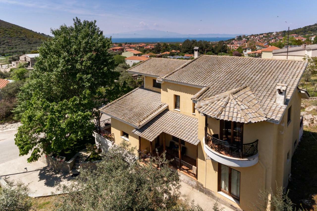 Loridis Villa *