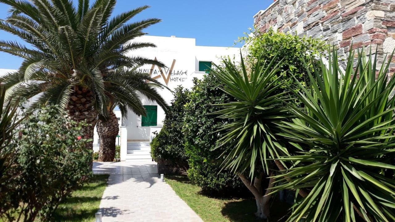Aparthotel Annita's Village 3*