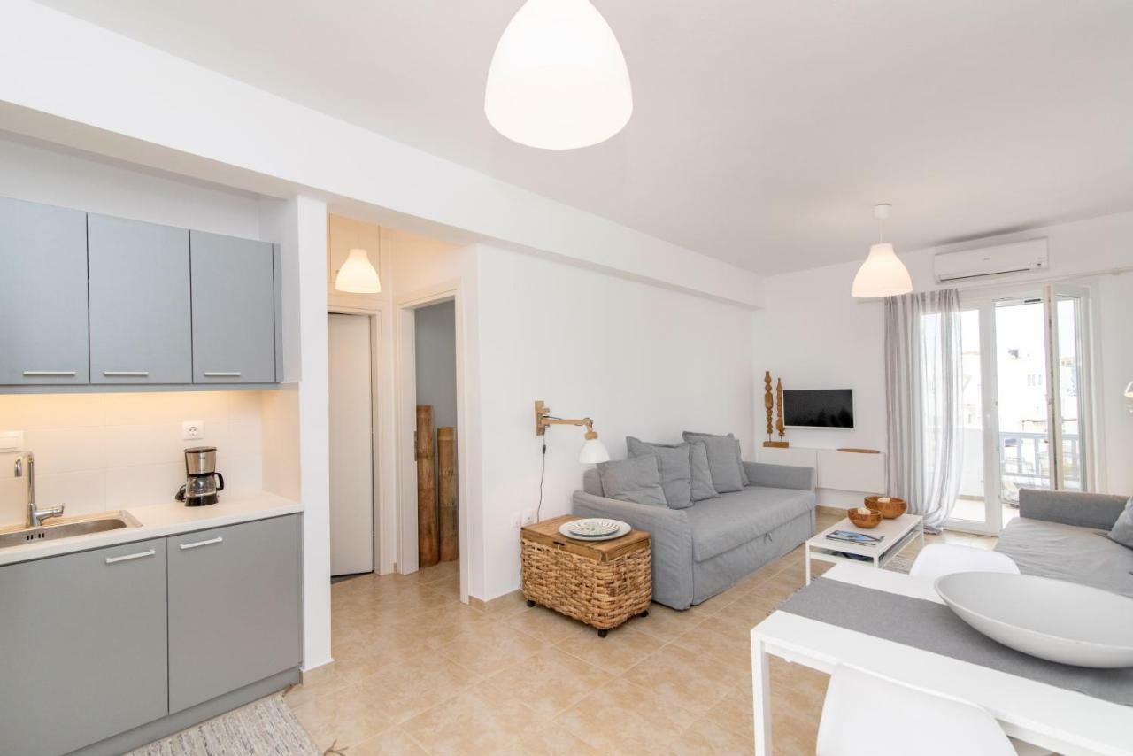 Ikies A And B Holiday home *