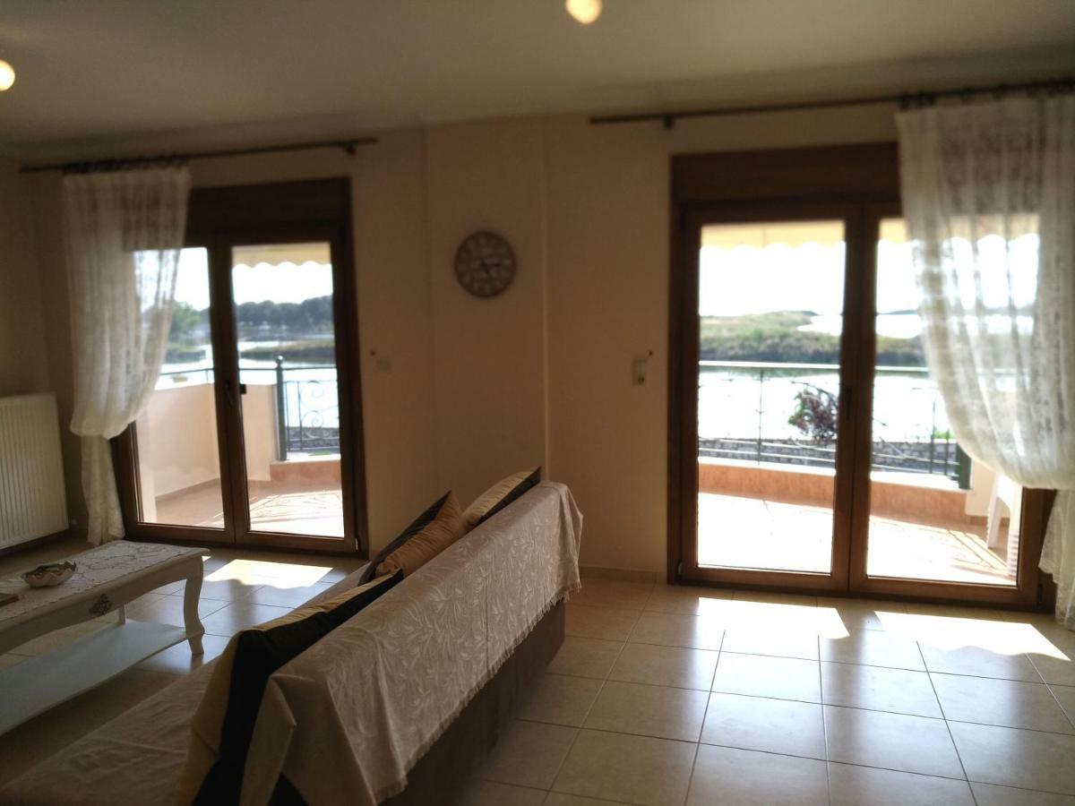 Aeolus Apartment *