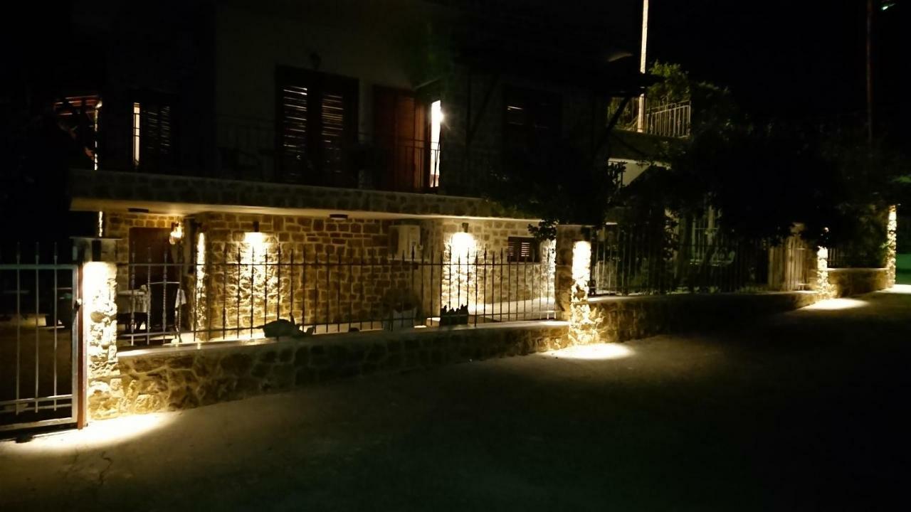 Stone House With Seaview Apartment