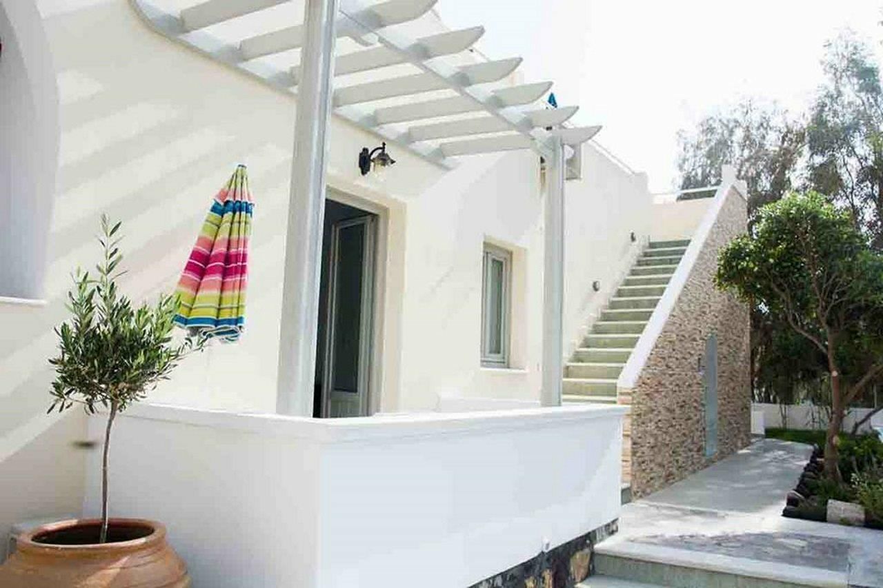 Sail (adults Only) Kamari (Santorini)