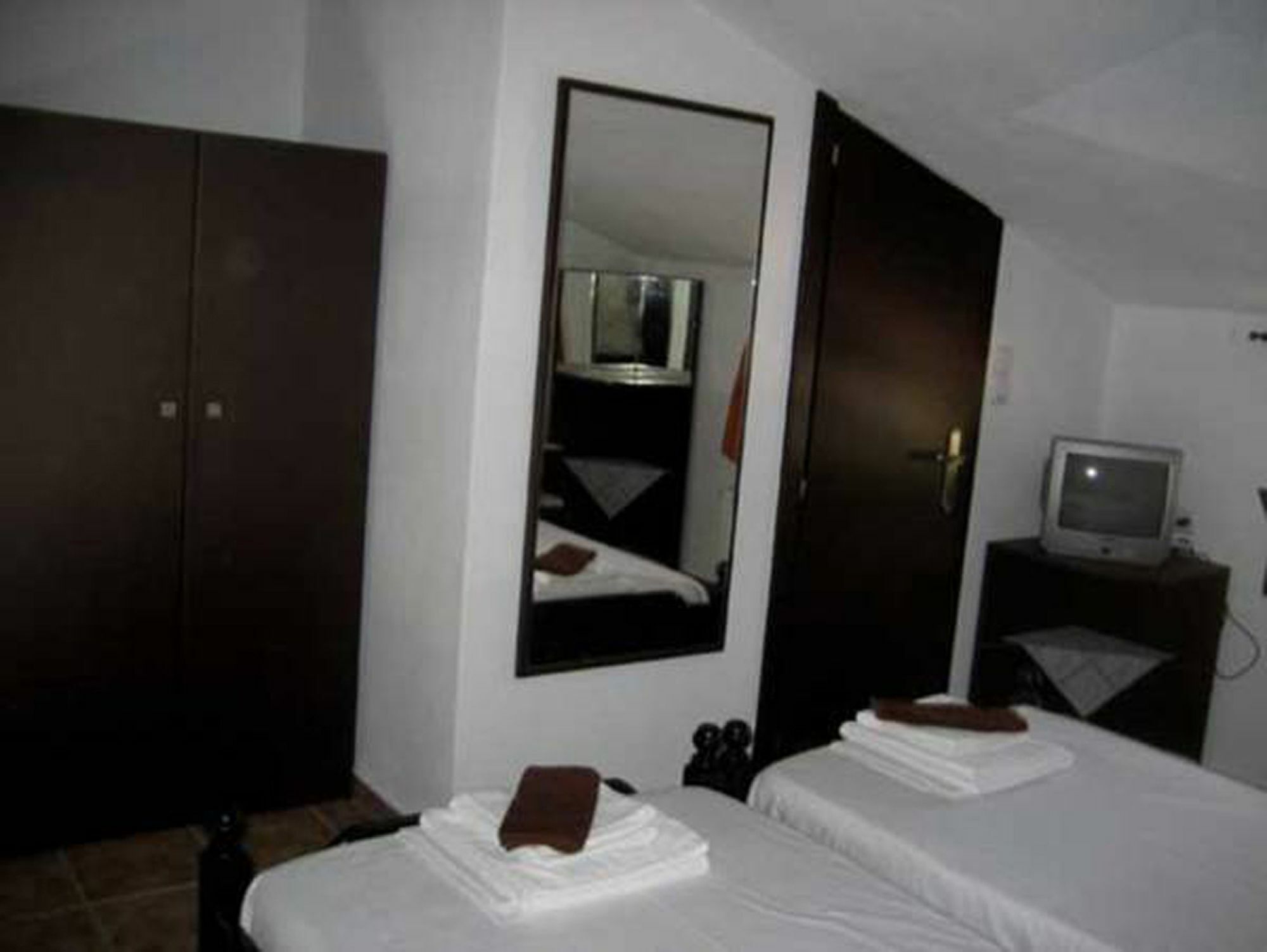 House Aparthotel