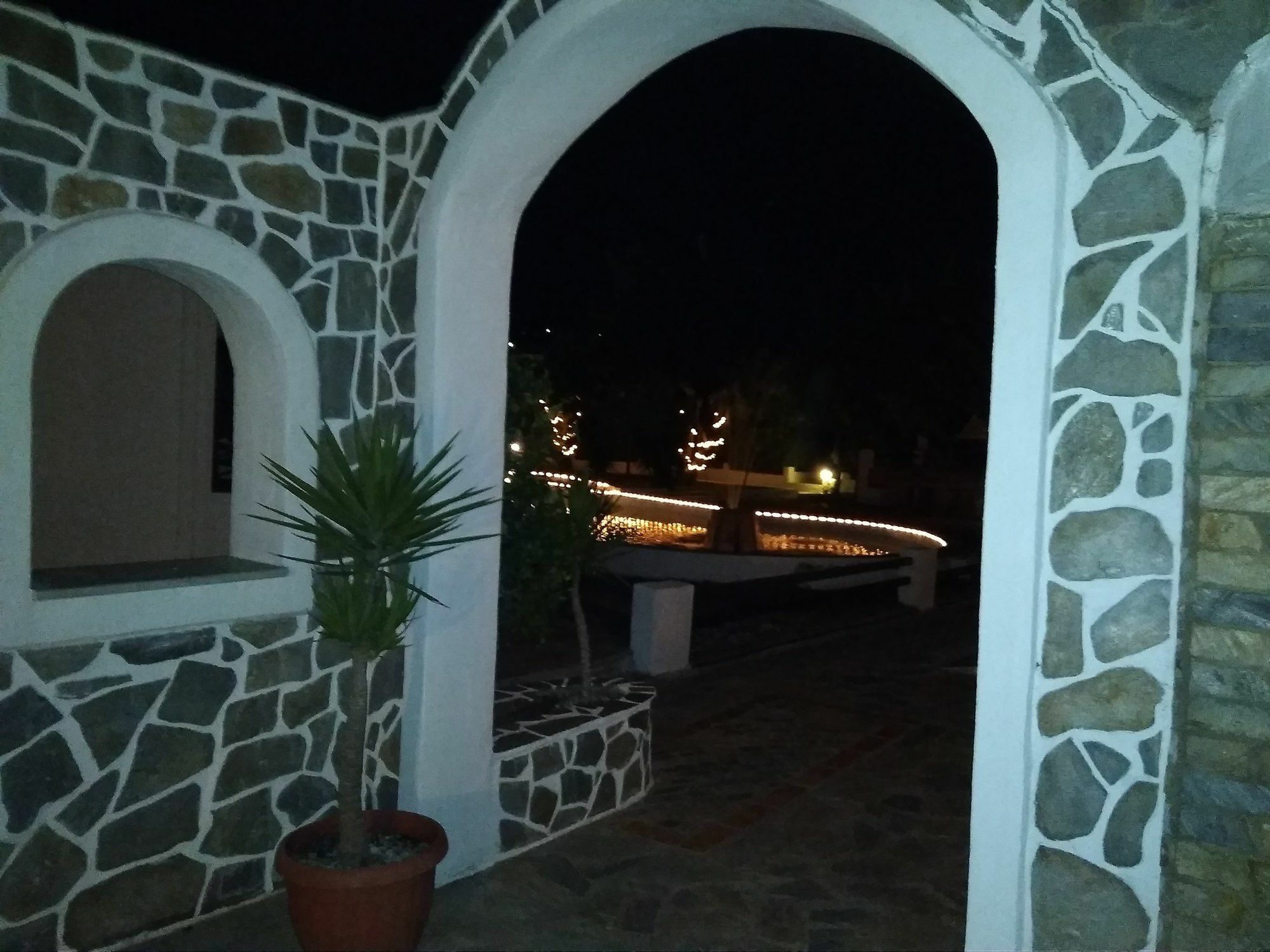 House Aparthotel 2*