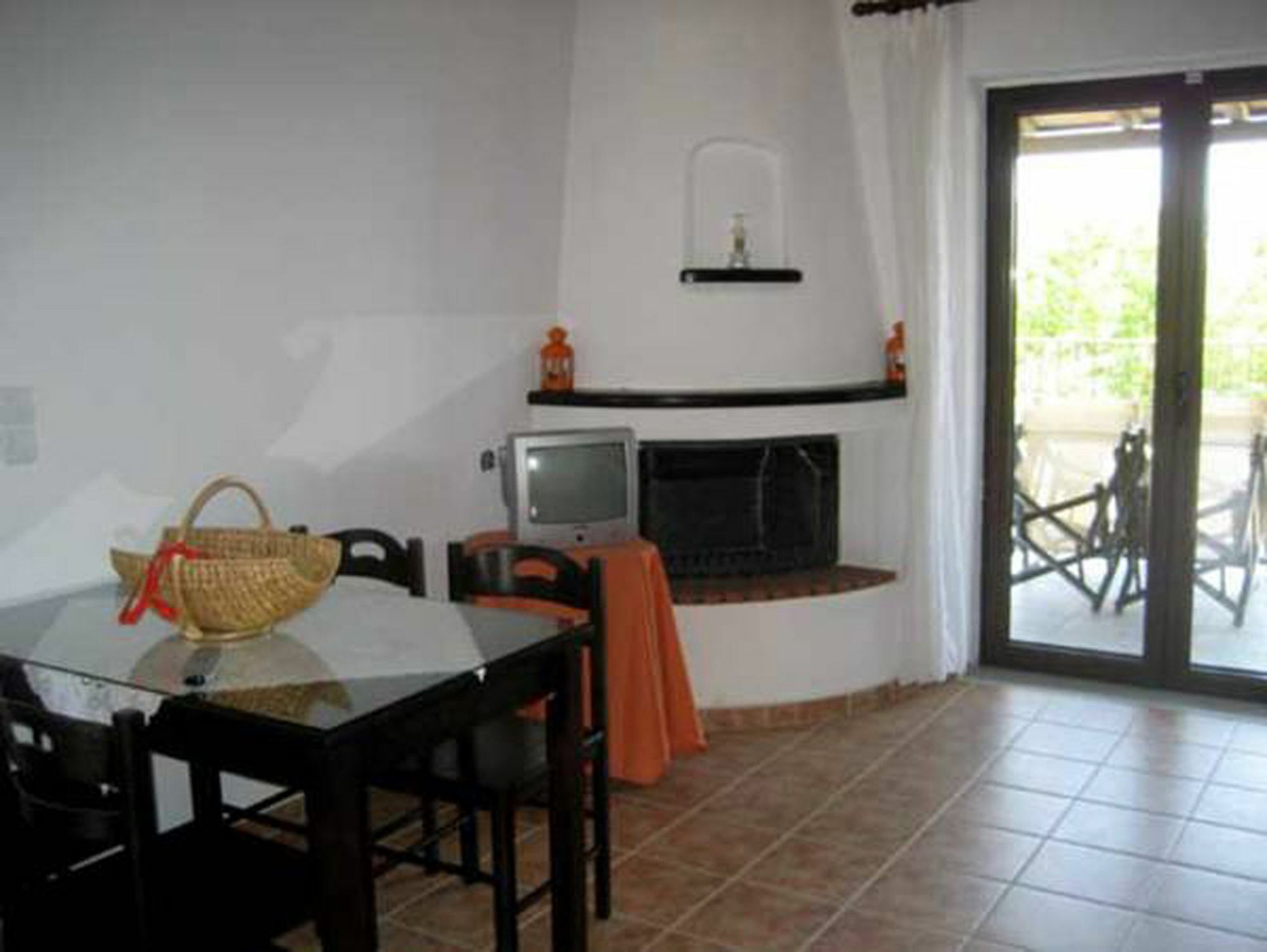 House Aparthotel 2*