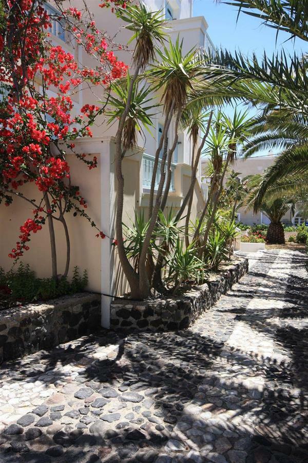 Strogili - Adults Only Hotel Kamari (Santorini)