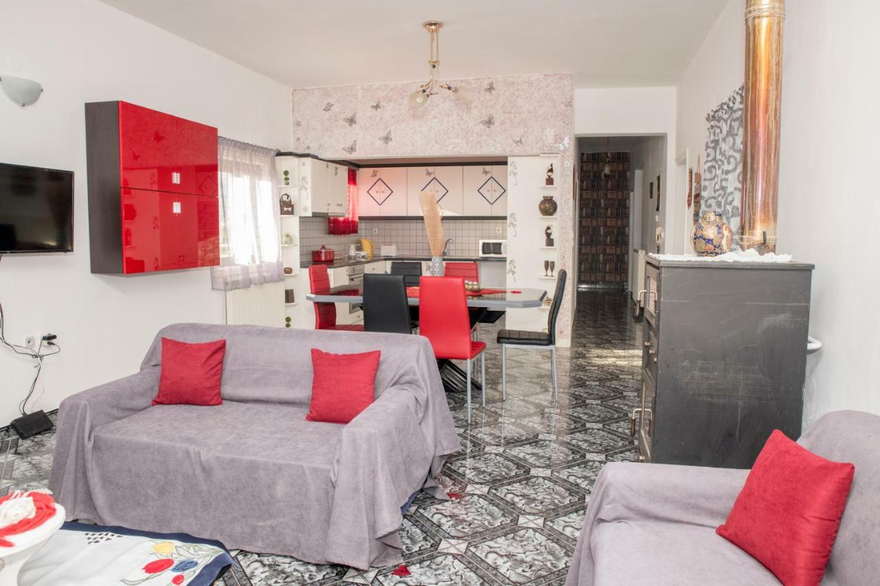 Apartment Arena's Place