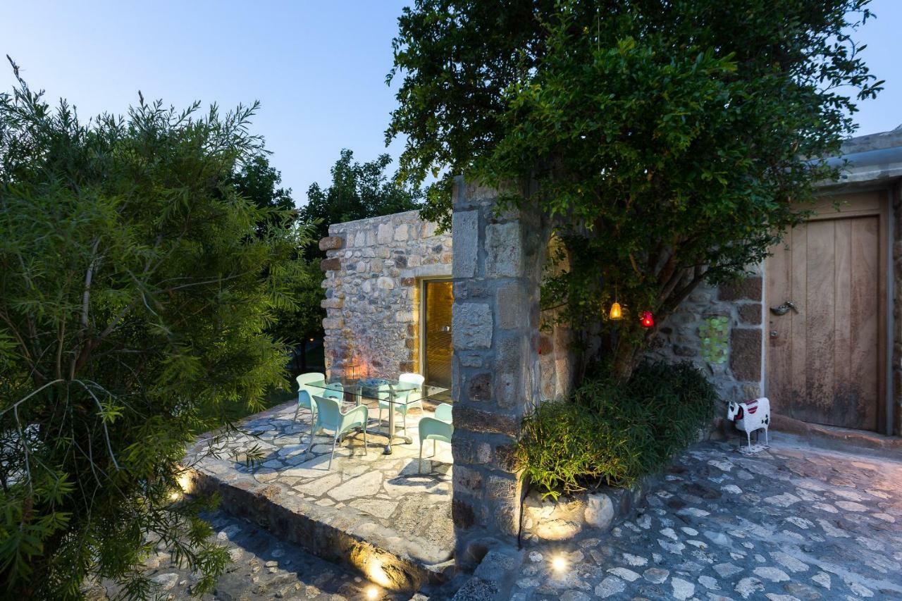 Muazzo Creta Stone House, Nature Escape With Pool, By Thinkvilla Pigi (Crete)