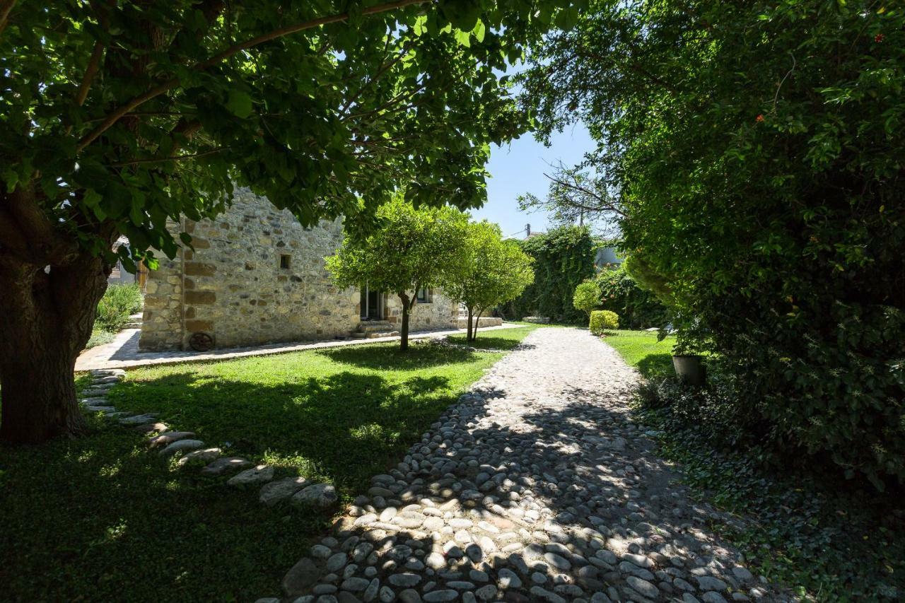 Muazzo Creta Stone House, Nature Escape With Pool, By Thinkvilla * Pigi (Crete)
