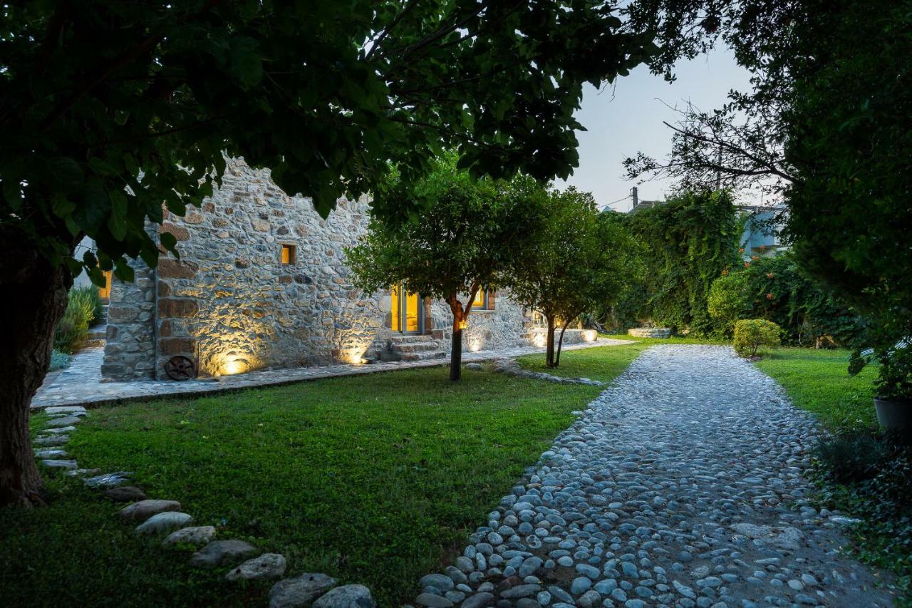 Muazzo Creta Stone House, Nature Escape With Pool, By Thinkvilla *