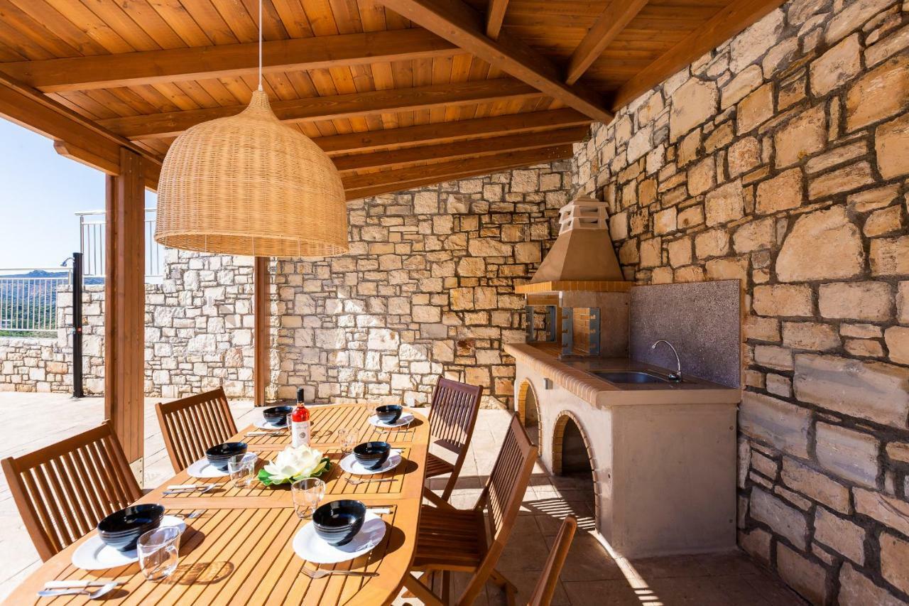 Paris Villa, With Pool, Bbq, Playground & Seaviews, By Thinkvilla Villa *