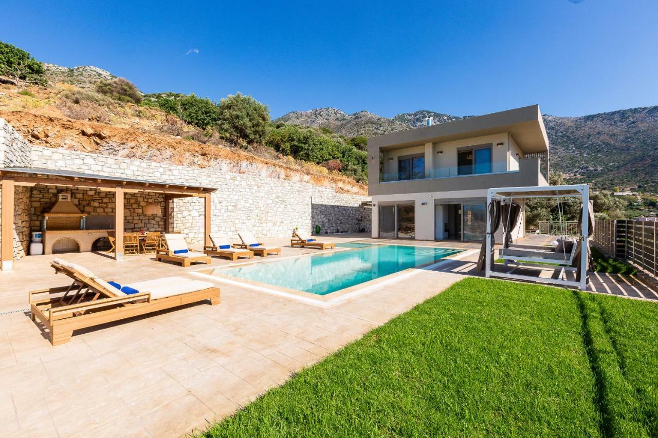 Villa Paris Villa, With Pool, Bbq, Playground & Seaviews, By Thinkvilla *