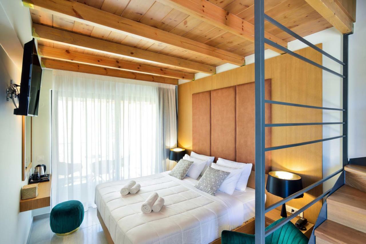 Elia Hotel 4*