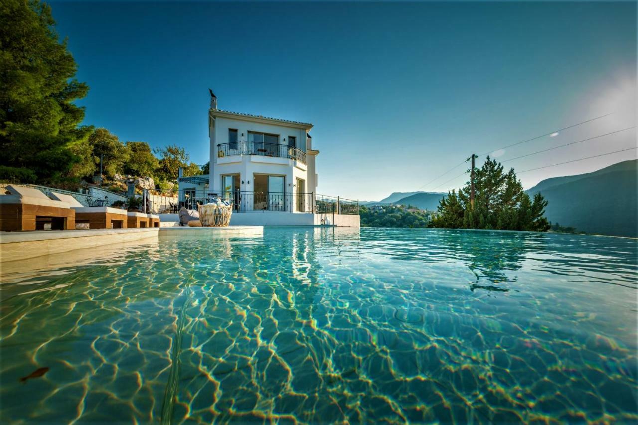 Villa Skyfall