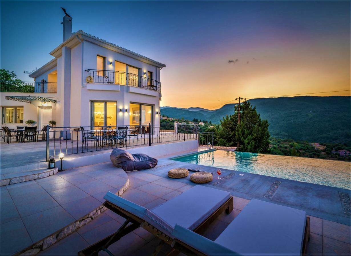 Villa Skyfall
