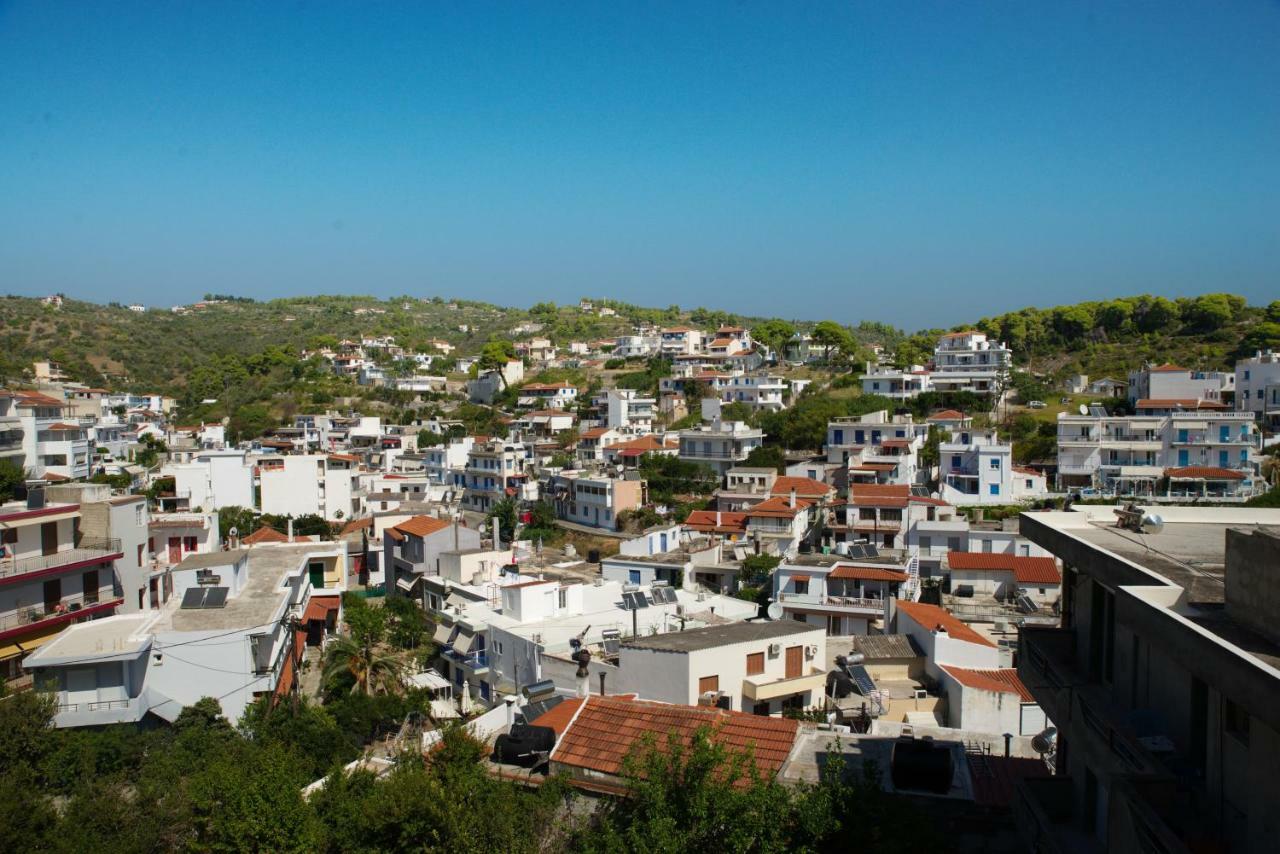 Haravgi 2* Patitiri (Alonnisos)