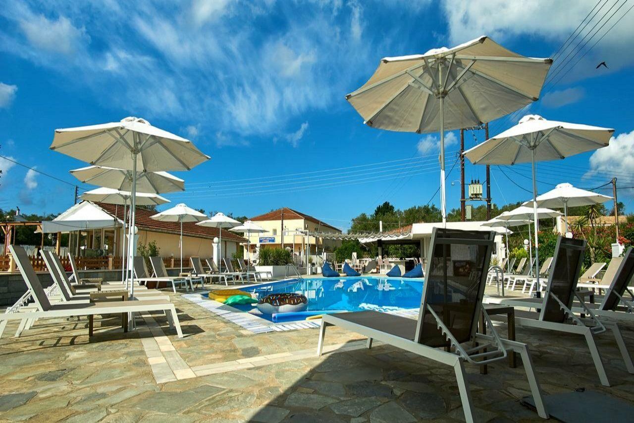 Seaside Aparthotel 3*