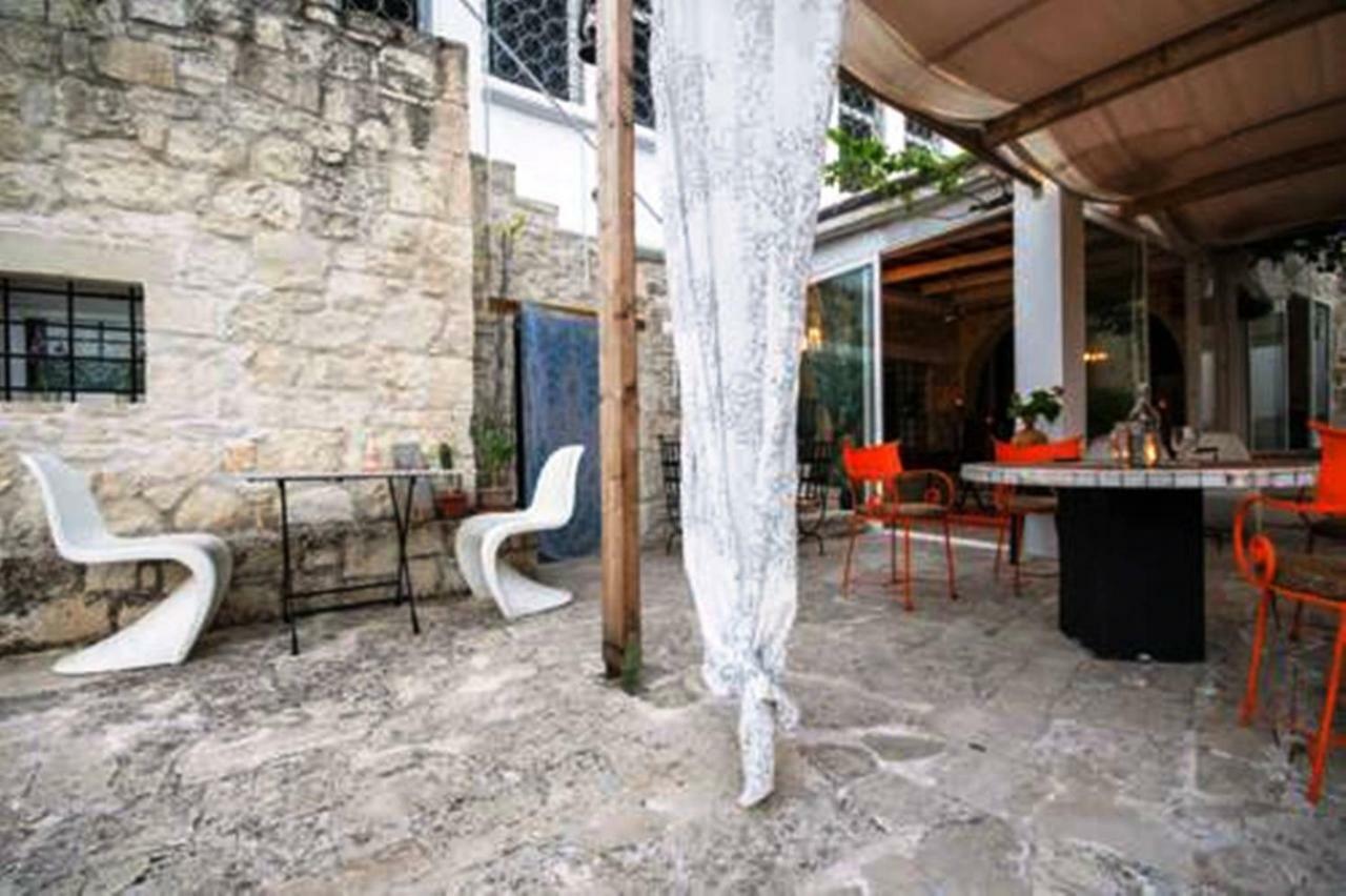 Pervola Petit Aparthotel 3*