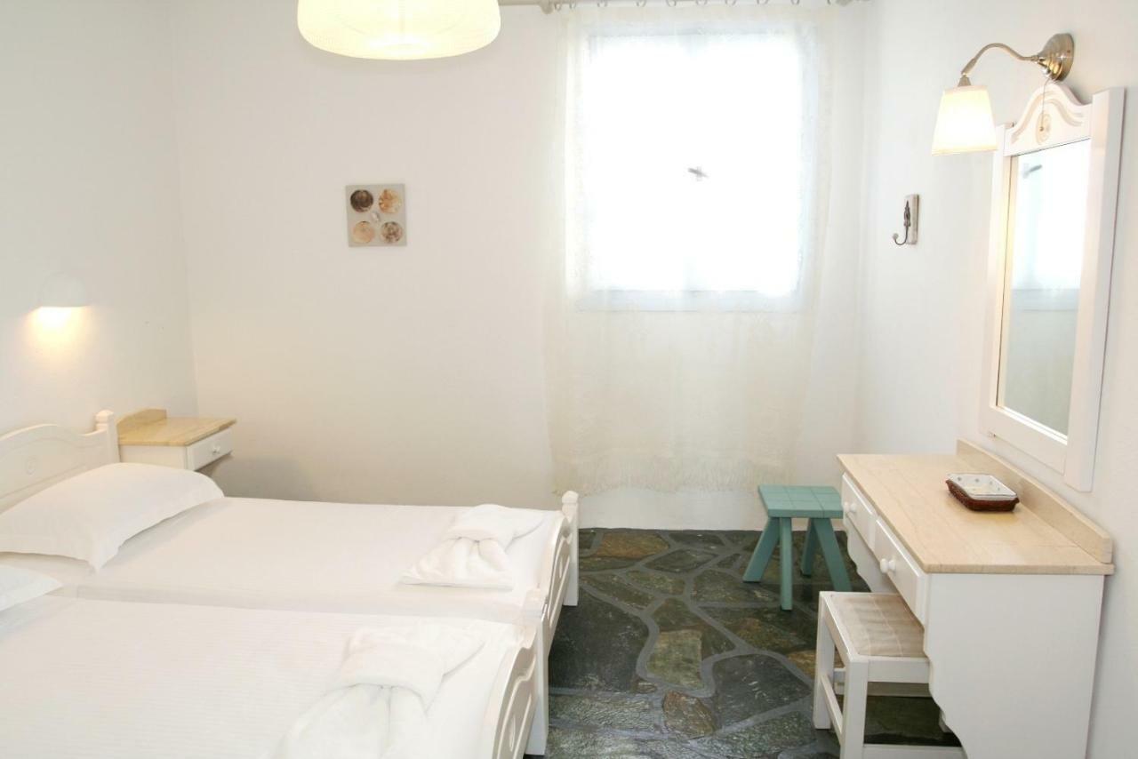 Viglakia Naousa (Paros)