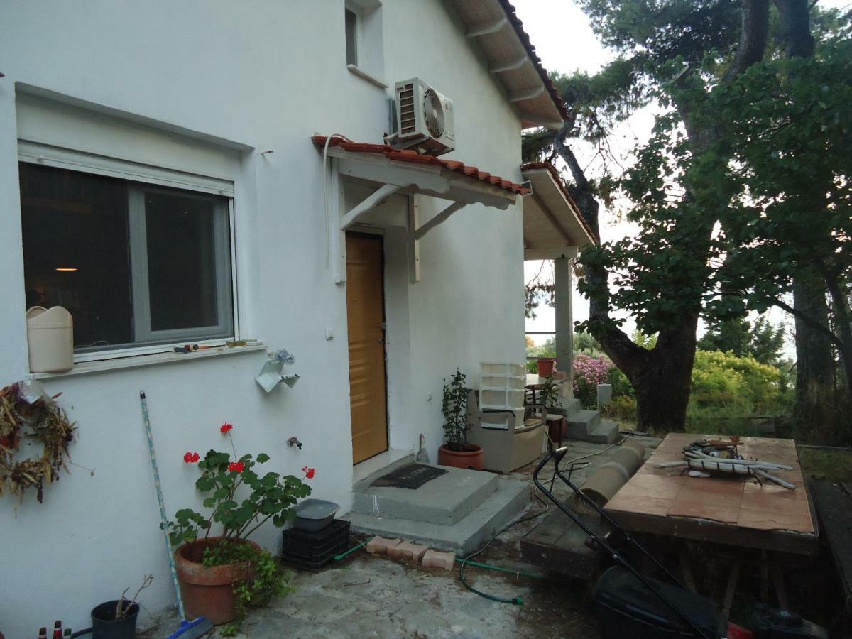 Aliki Villa
