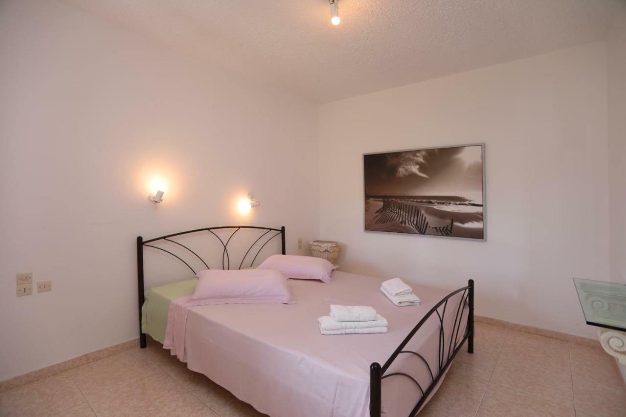 Marlitsis & Studios Apartment
