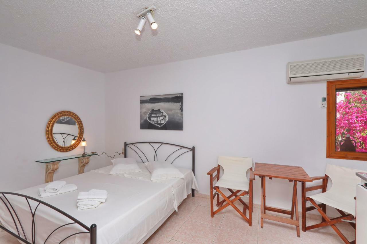 Marlitsis & Studios Apartment *