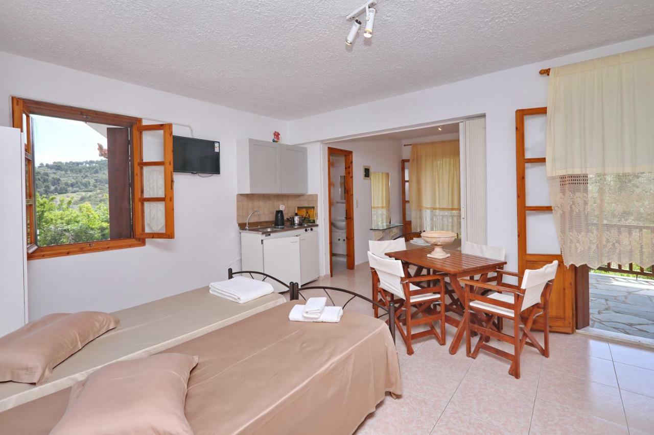 Marlitsis & Studios Apartment Skopelos Town