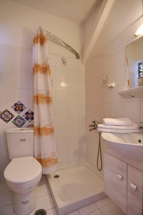 Marlitsis & Studios Skopelos Town