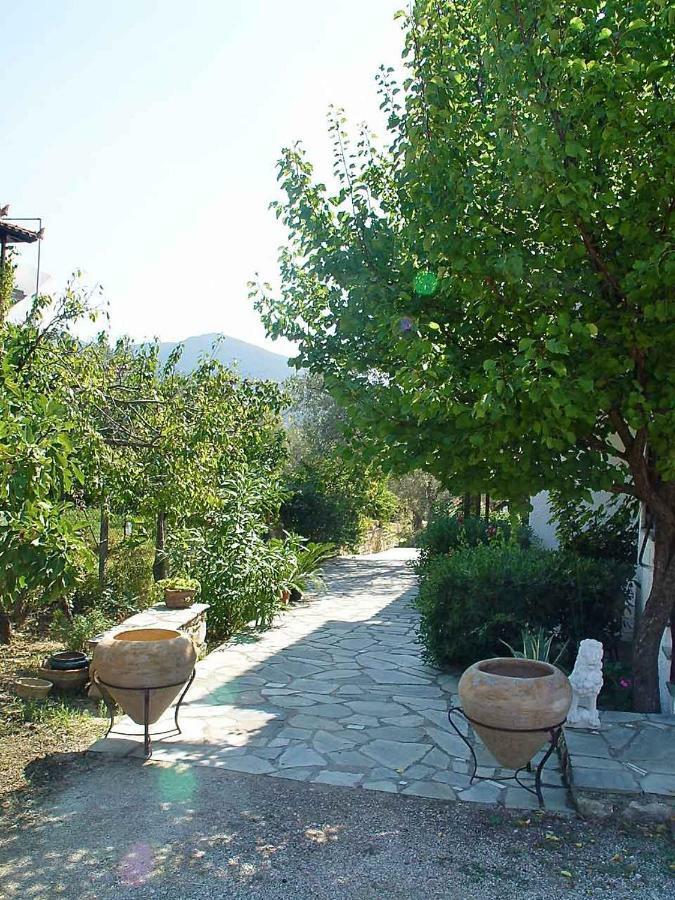 Marlitsis & Studios Apartment