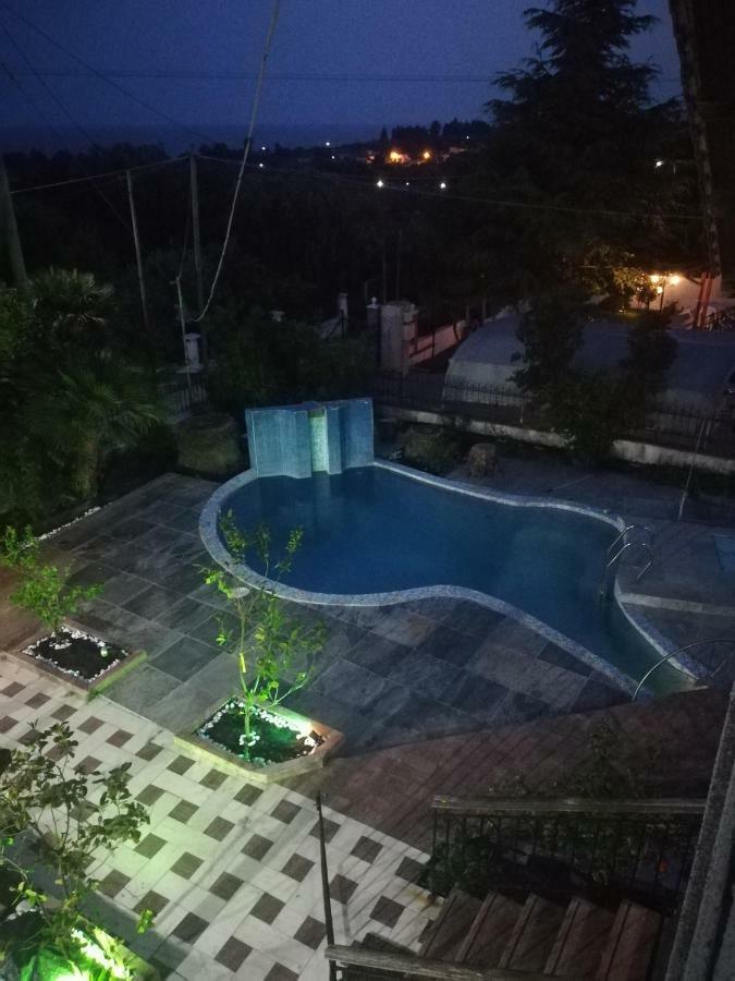 Rural Private Pool, Bbq, Court ,20' Airport Nea Kallikrateia