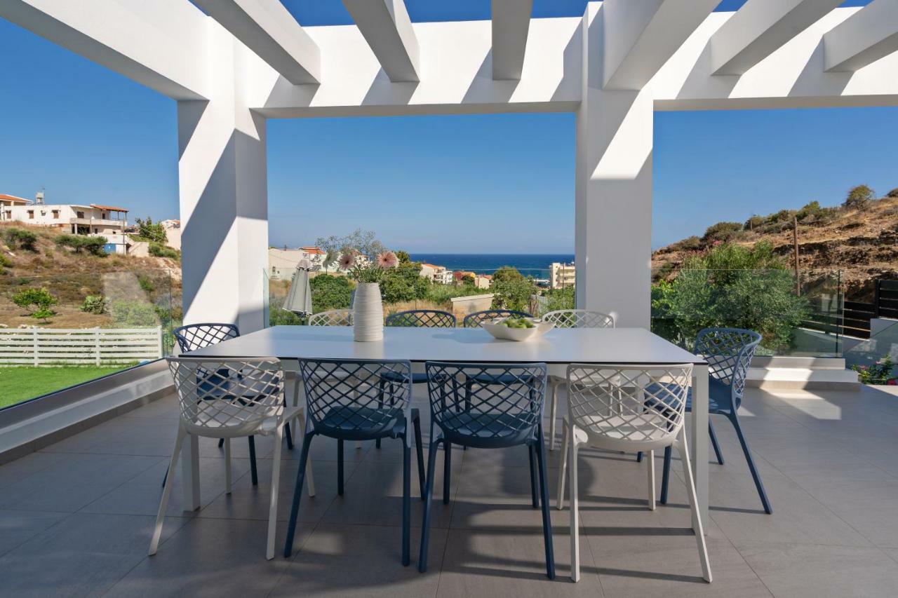 Villa Eolia Iconic Villa, Walking Distance To The Beach, By Thinkvilla