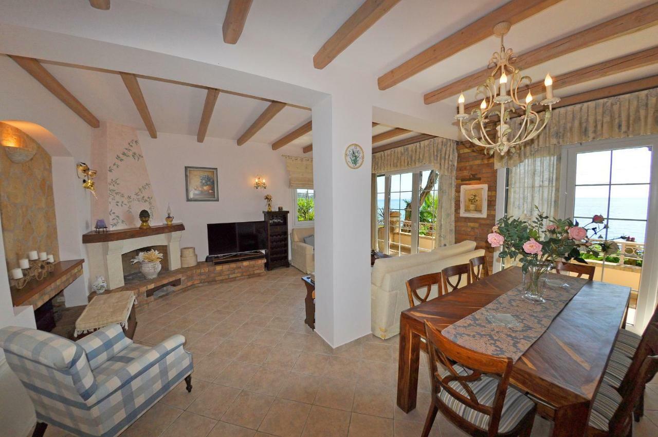 Romantica Villa Perama (Corfu)
