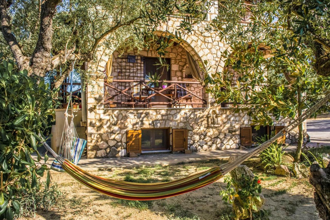 Orfeas Villa *