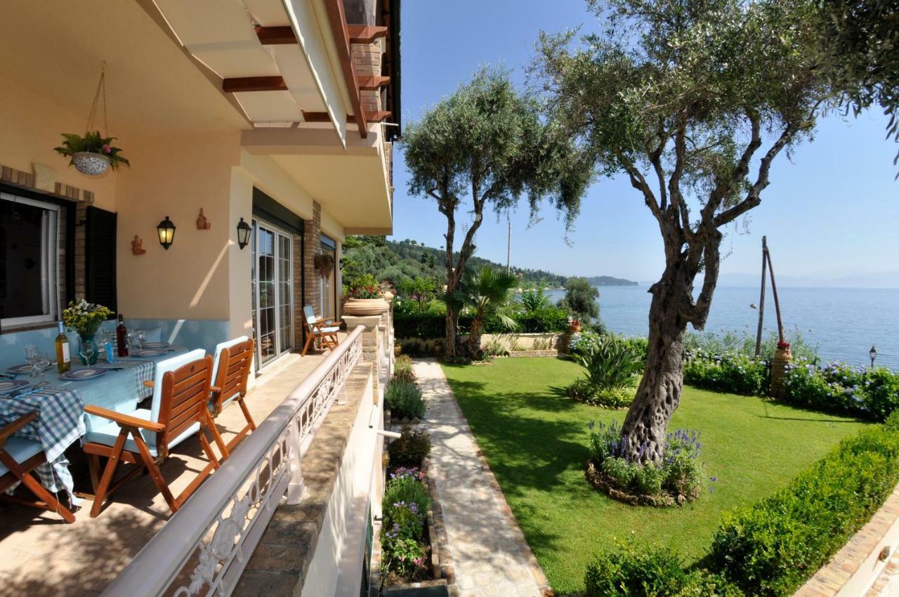 Romantica * Perama (Corfu)