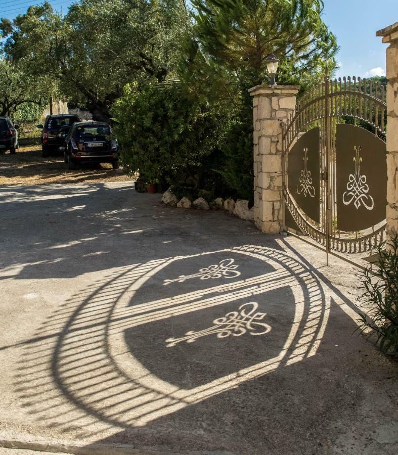 Orfeas Villa Meson Yerakarion