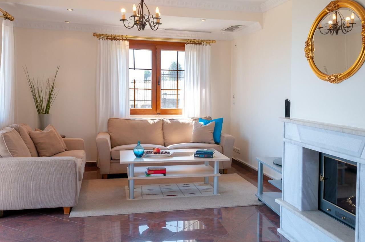 Villa Olympus Pantheon Luxury