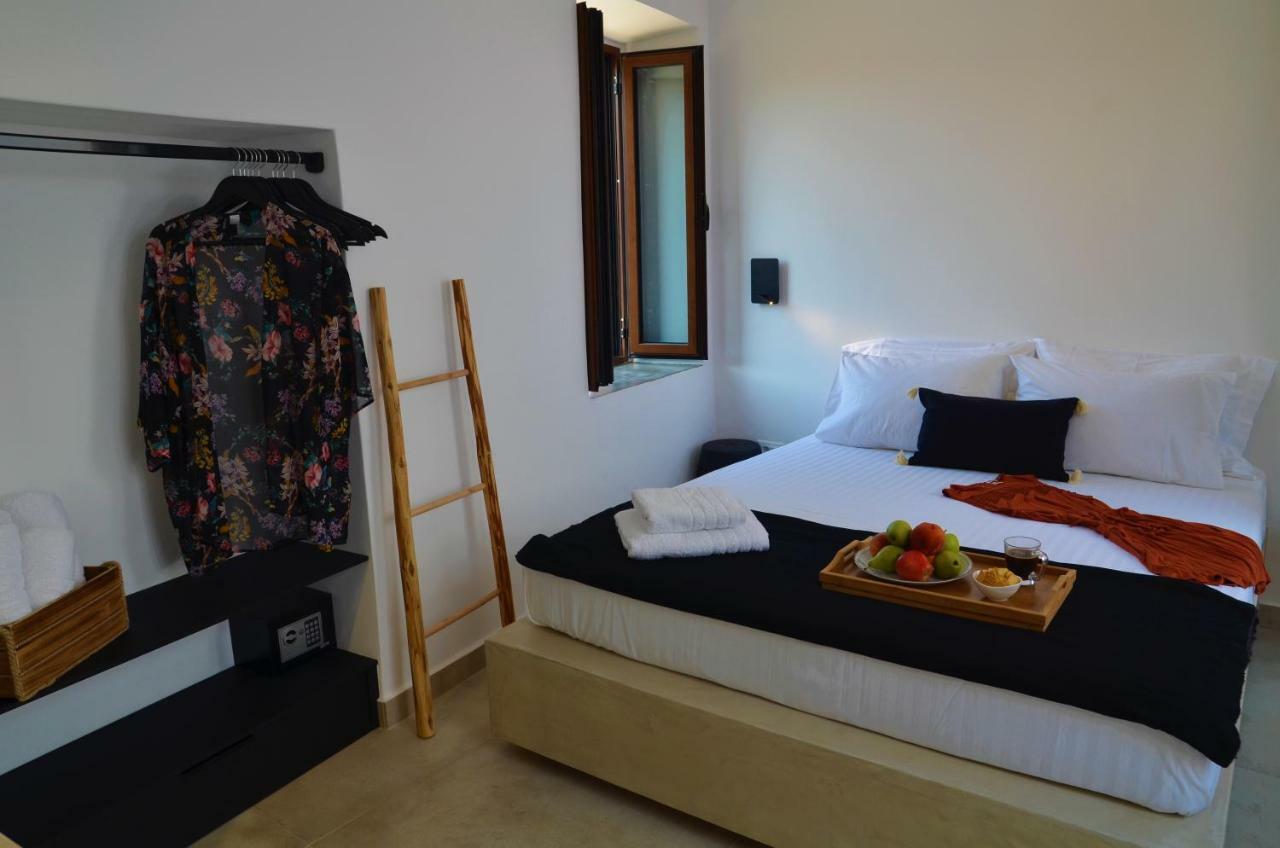 Aktaia * Lindos (Rhodes)