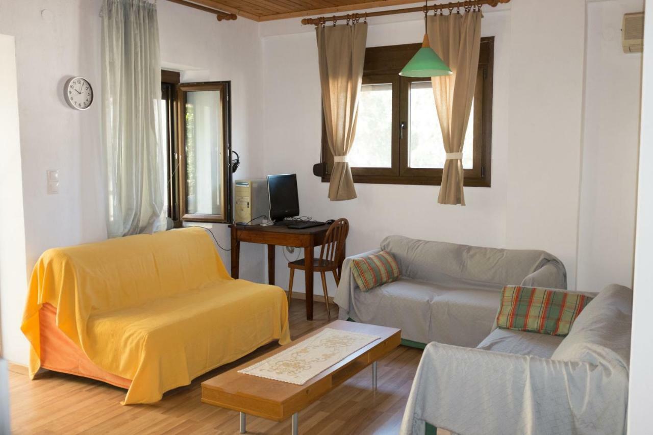 Our Parent's House. Family House For Rent Holiday home