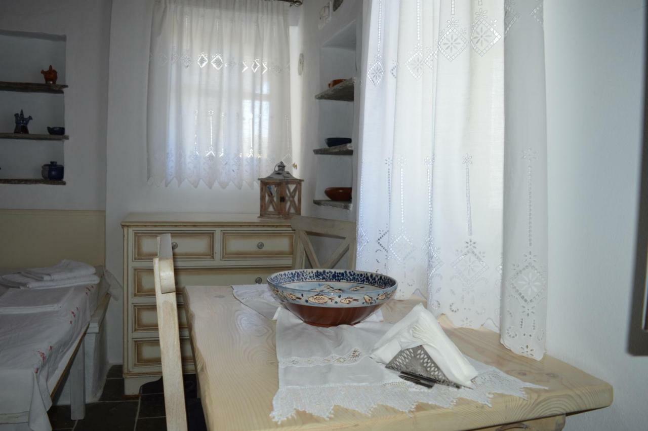 Efthymia * Faros (Sifnos)