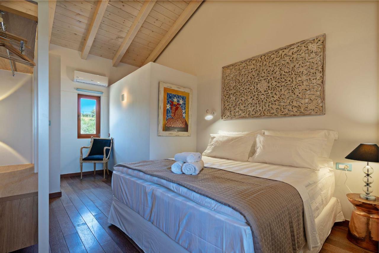 Delfini Villa *