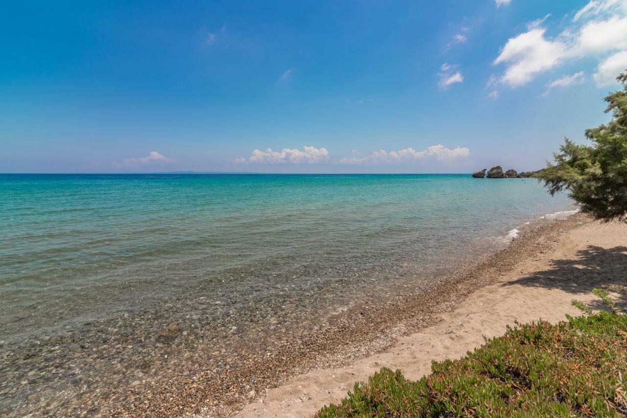 Porto Vasilikos * Xirokastellon