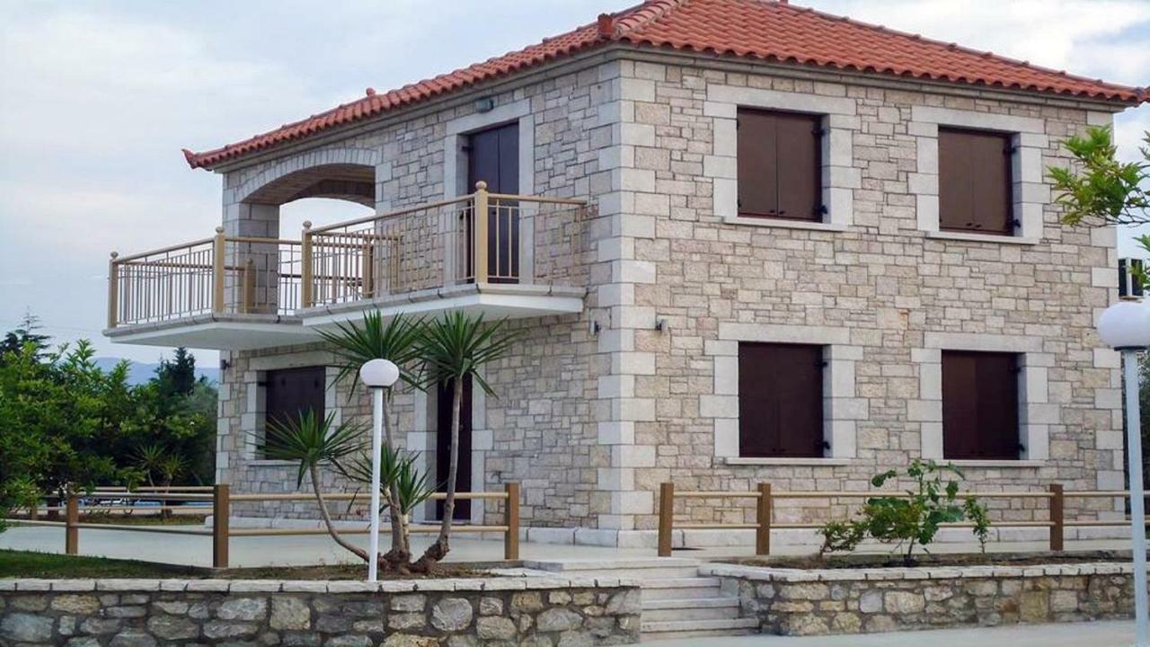 Glyfada || *