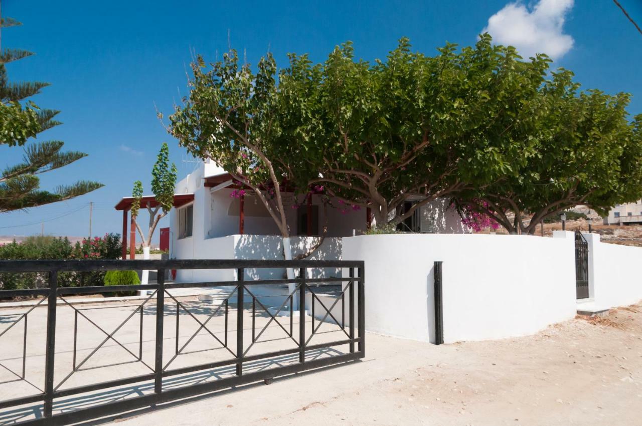 Felicia's Sun-side House *