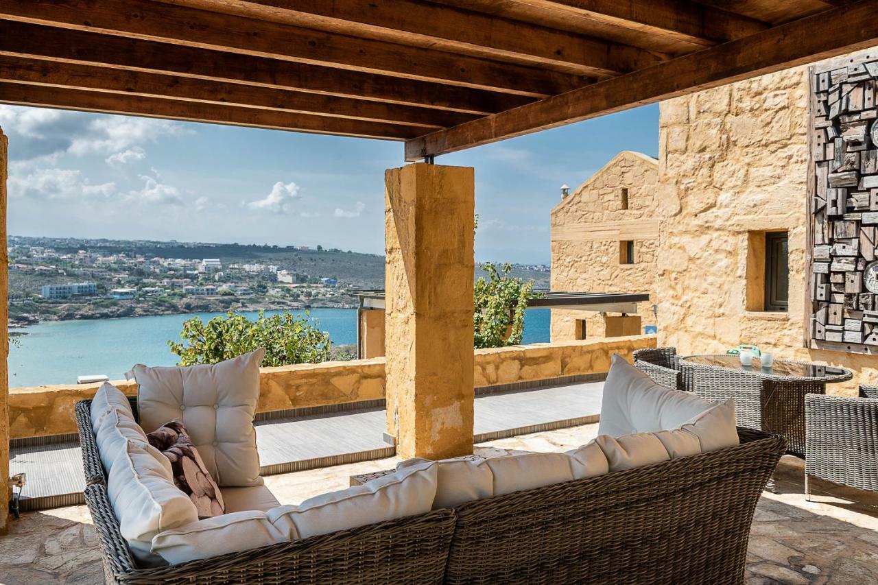 Emilia Front Sea Villa