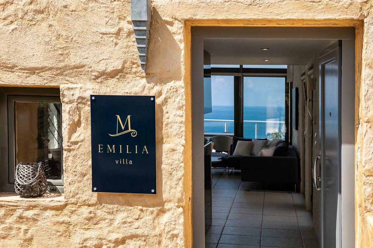 Villa Emilia Front Sea Kalathas