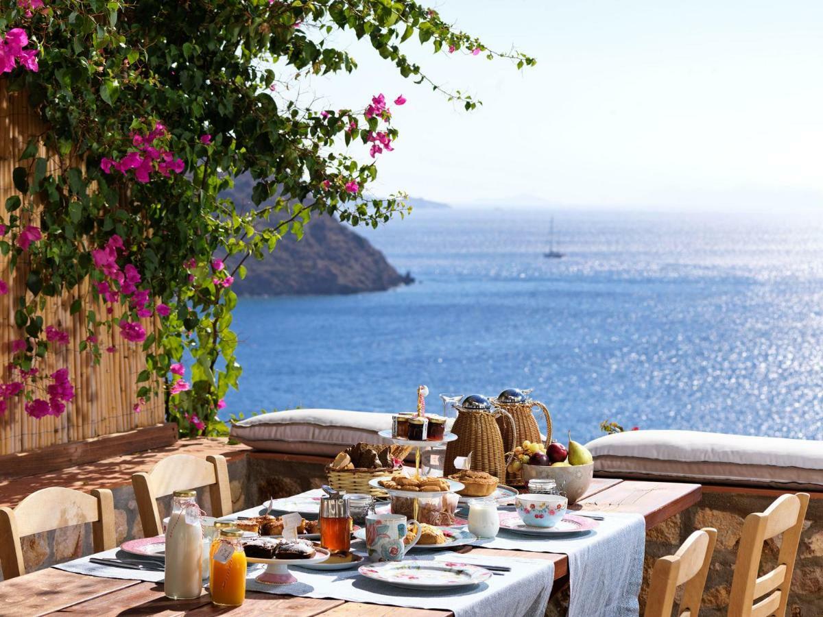 Patmos Eye Boutique & Skala (Patmos)