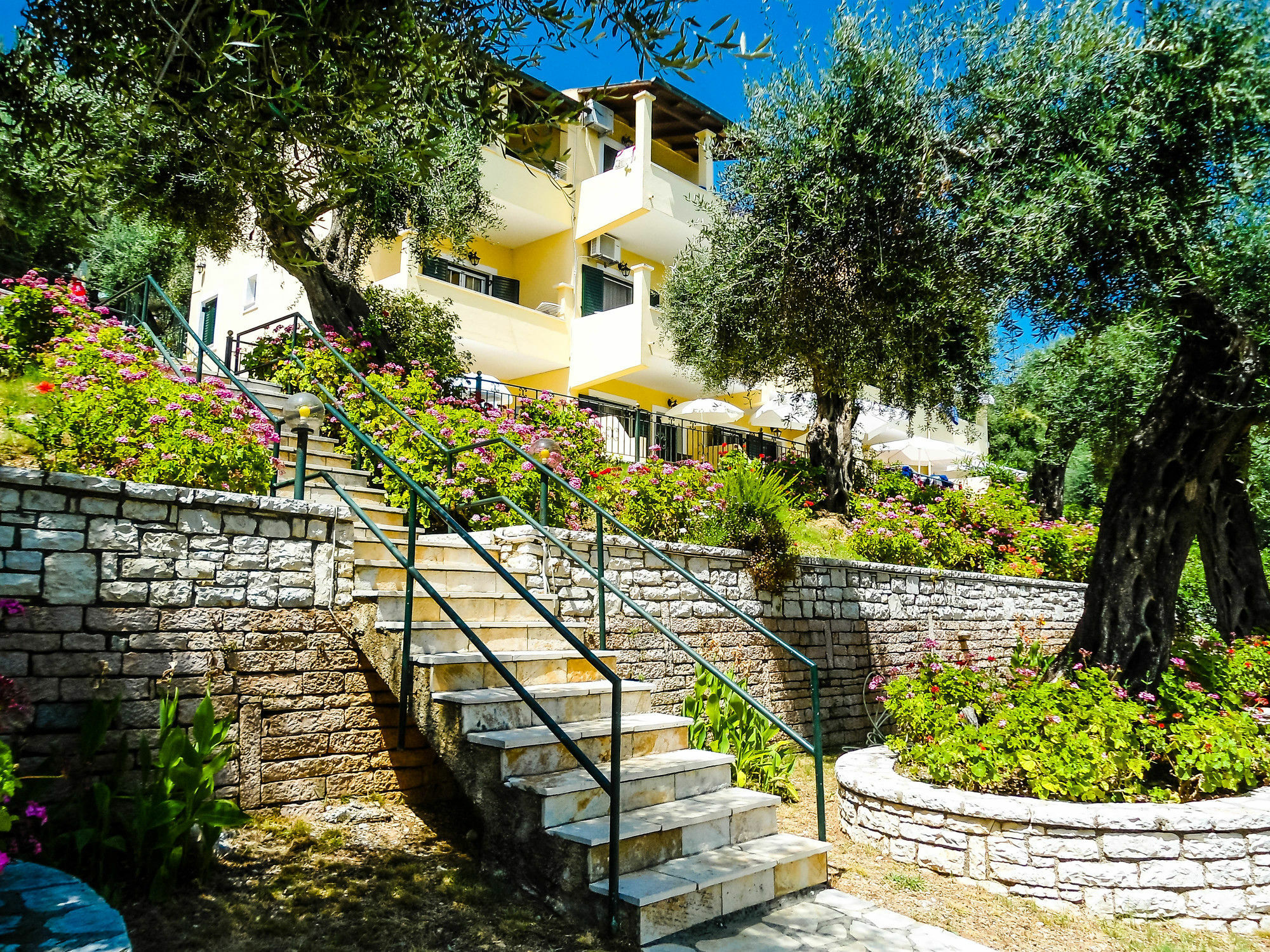 Nissaki Bay Katavolos